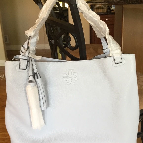 Tory Burch Handbags - Authentic NWT 🌷Tory Burch🌷 Thea Light Blue Tote!